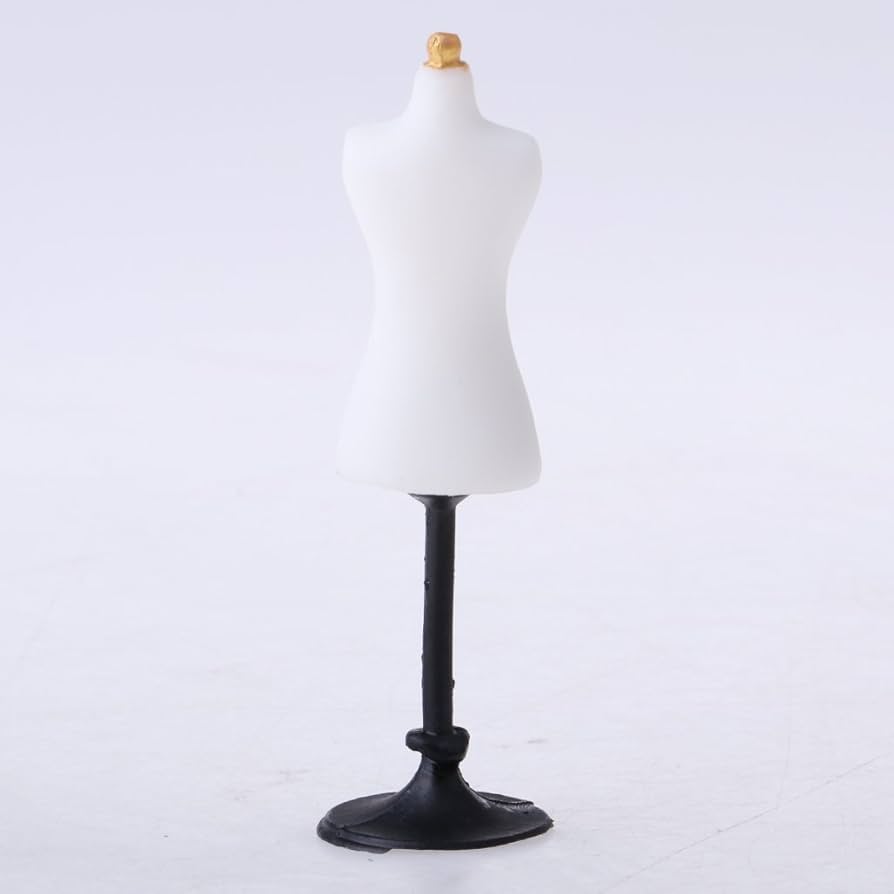 レディースマネキン リアルマネキン  ジャンク品　 トルソー 服飾 ２体セット Amazon.co.jp: マネキン メイクアップドレスフォームマネキン